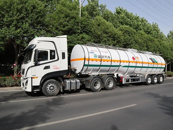 再掀發車熱潮，130臺凌宇液罐車批量發往寧夏