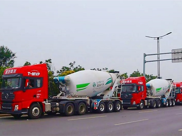 天氣炎熱，交付火熱，中集凌宇半掛攪拌車實力圈粉，“熱度”不減！