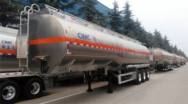 對(duì)戰(zhàn)薩德，民族品牌“凌宇”七倉(cāng)液罐車轉(zhuǎn)戰(zhàn)東南亞！